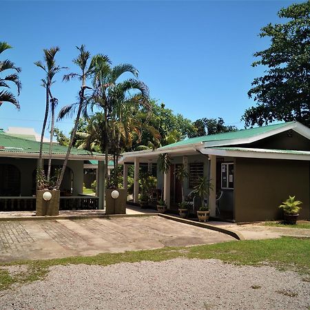 Chez May Paule Anse Volbert Village  Exterior photo